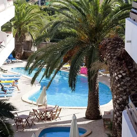 First Floor 2 Bedrooms Pool *